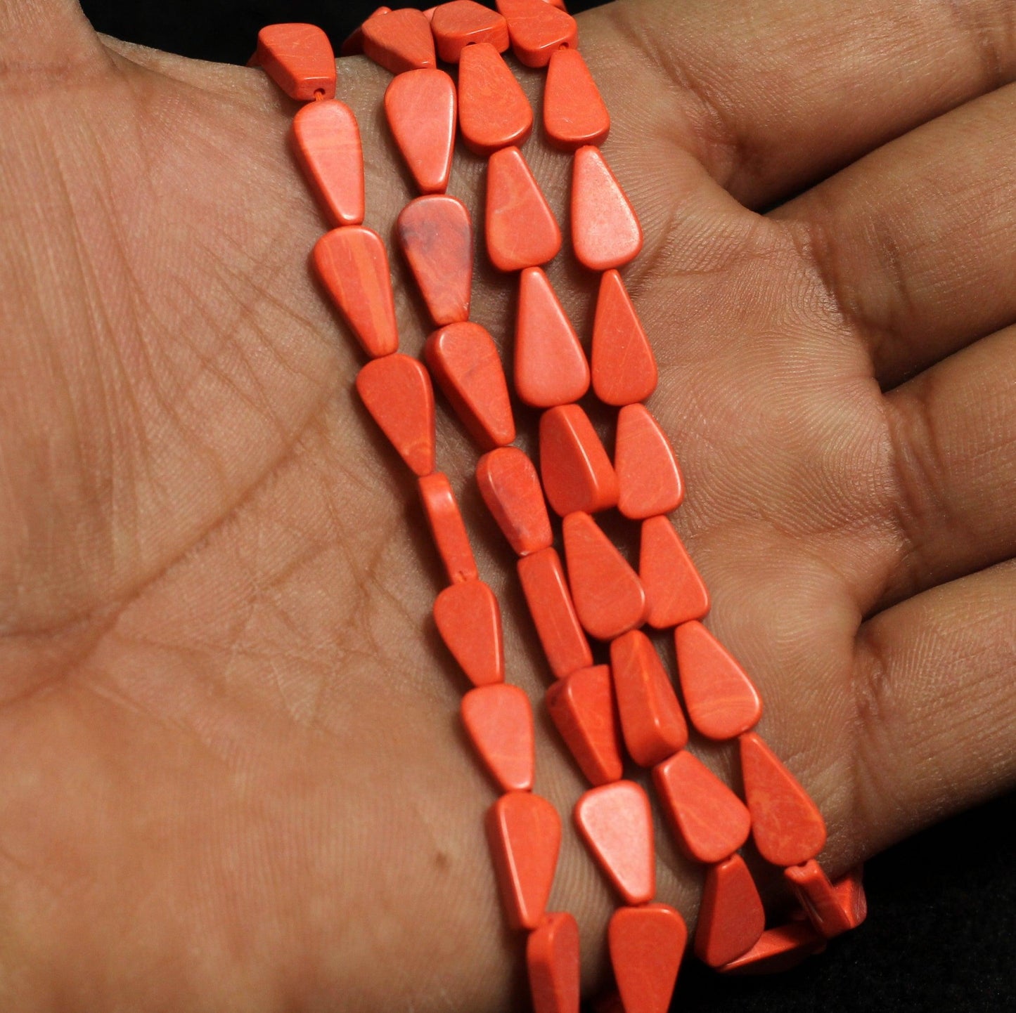 2 Strings Semiprecious Howlite Flat Drop Beads 9x6mm - Red / Stone / Assorted