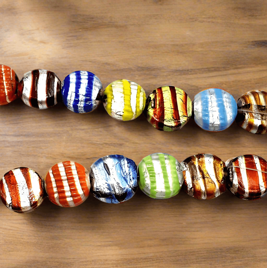 20 Silver Foil Swirl round Beads Assorted 20mm - Silver / Glass / Round