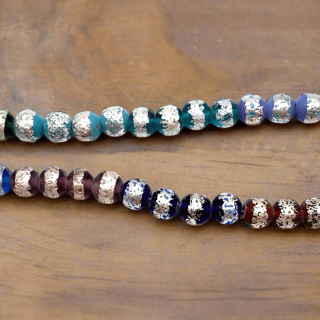 40 Silver Foil Sugar Round Beads Assorted 10mm - Silver / Glass / Round