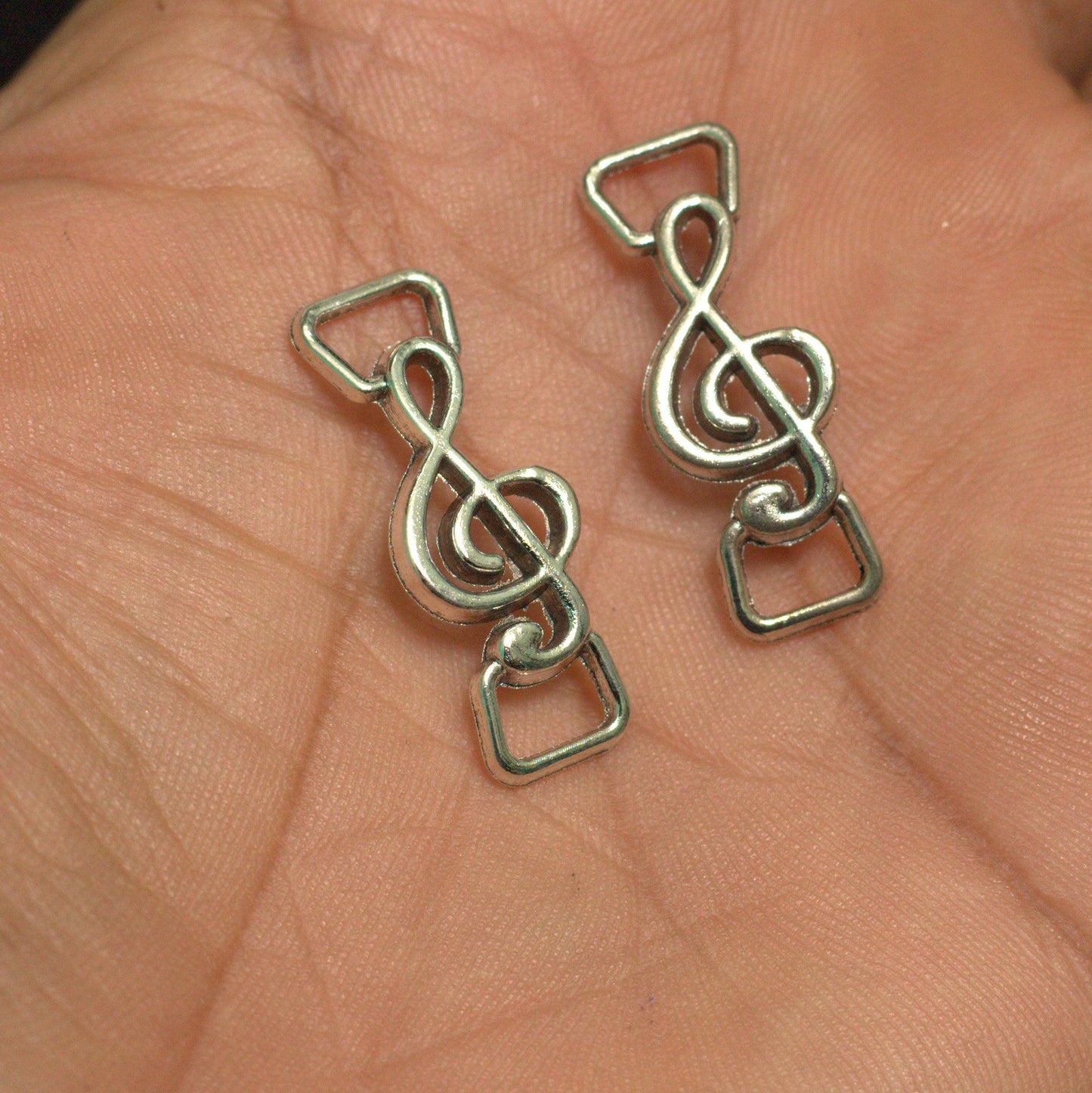 10 Pcs German Silver Connectors 23mm - Silver / German Silver / Figures