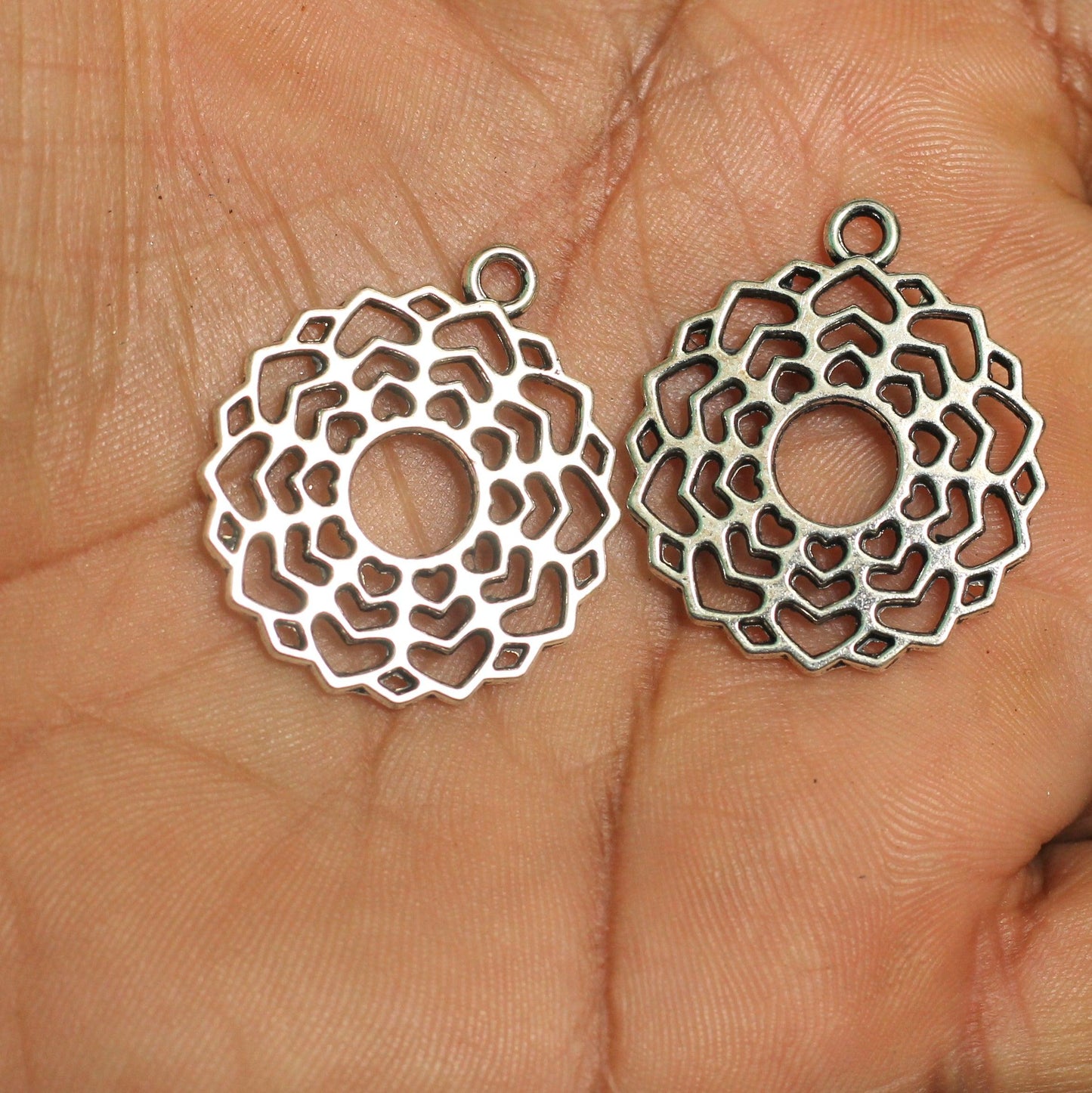 5 Pcs, 25mm German Silver Pendants - Silver / German Silver