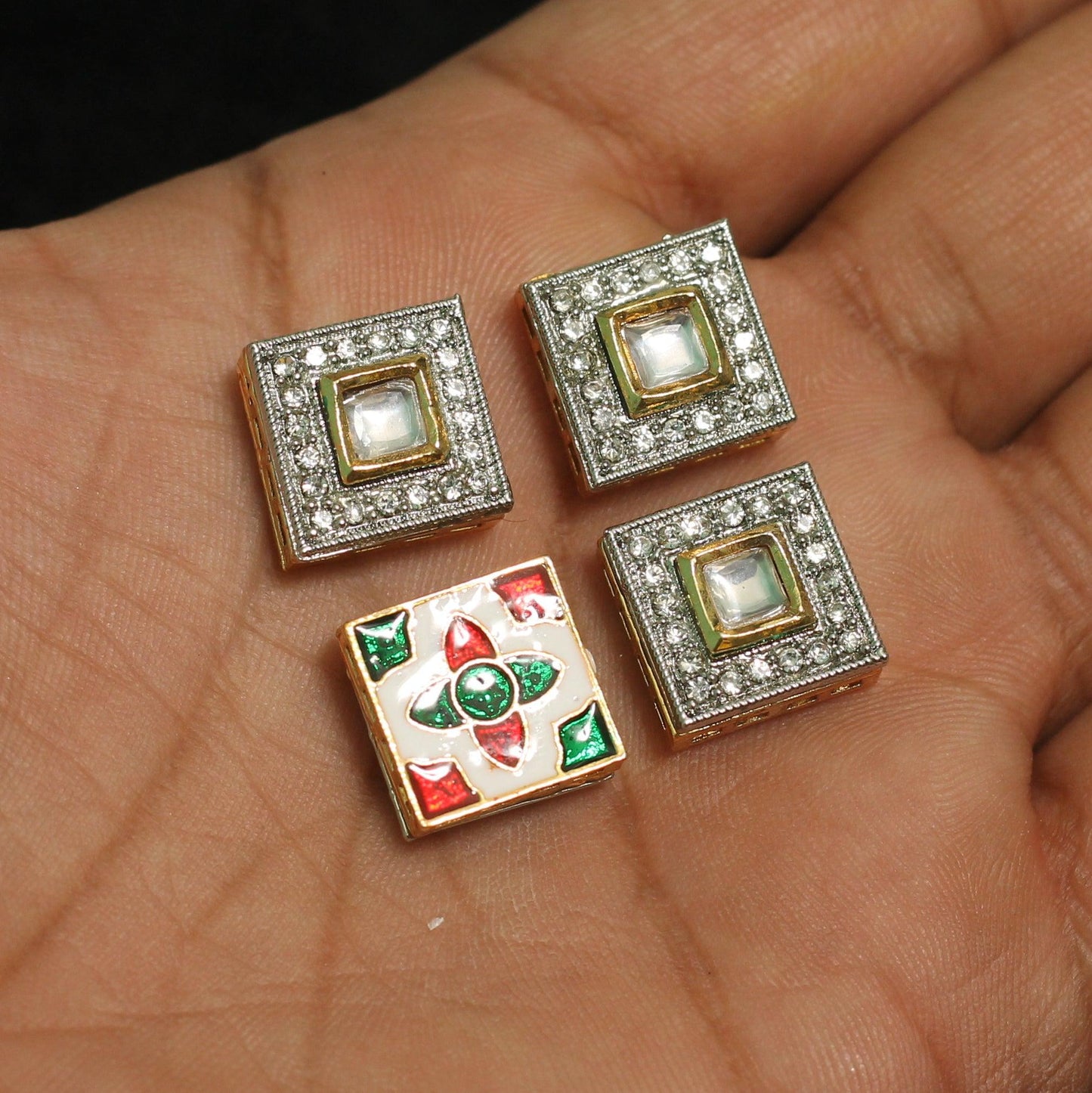 14mm, Kundan Connectors Square Golden - Golden / Kundan / 4 Pcs