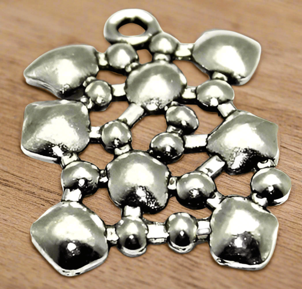 10 German Silver Pendant Charm 28x21mm - Silver / German Silver / Figures