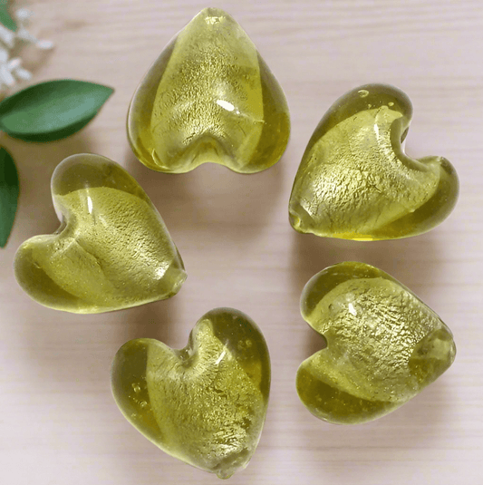 20 Pcs  Silver Foil Heart Beads 18 mm - Olive / Glass / Heart