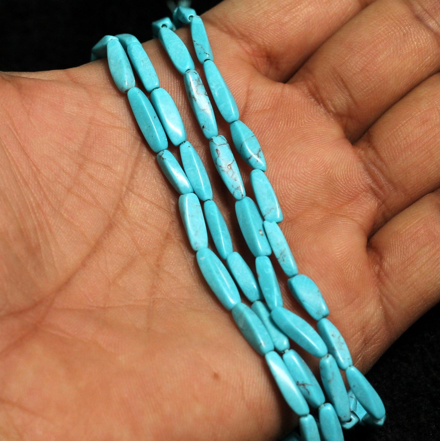 2 Strings Semiprecious Howlite Beads 13x4mm - Turquoise / Stone / Twisty