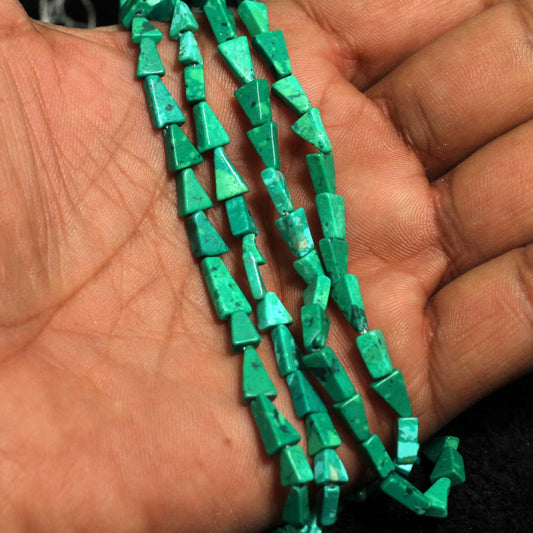 2 Strings Semiprecious Howlite Beads 9x7mm - Green / Stone / Triangle