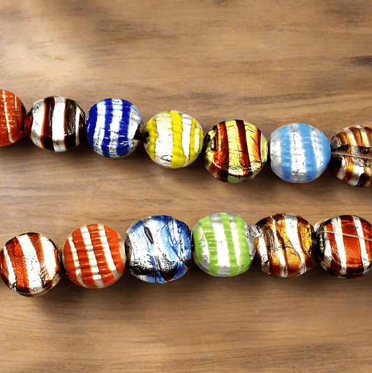 20 Silver Foil Swirl round Beads Assorted 20mm - Silver / Glass / Round