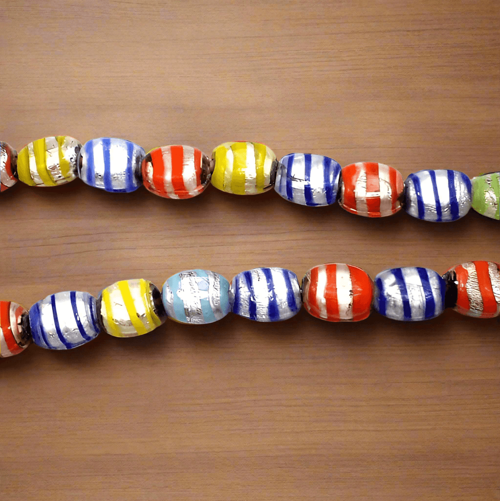 20 Silver Foil Oval Beads Assorted 15x12mm - Silver / Glass / Oval