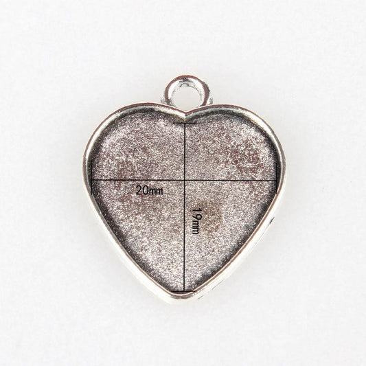 1.25 Inch Tibetan Alloy Heart  Pendant Antique Silver Cabochon Settings - Silver / Heart / 10 Pcs [ Rs 12.5 / Piece ]