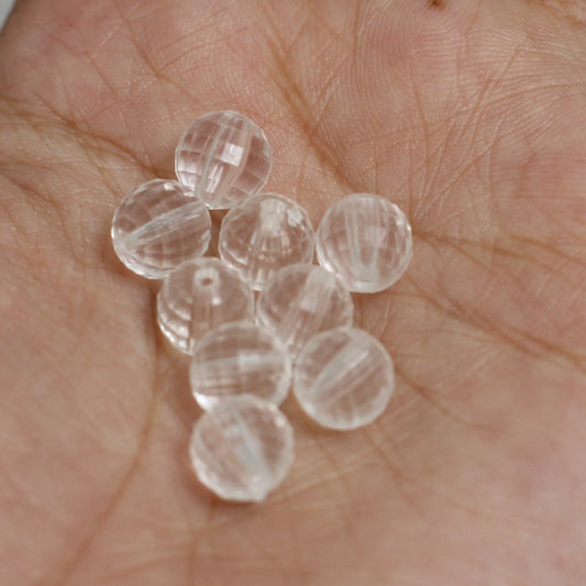 50 Acrylic Round Beads White 8mm - White / Acrylic / Round