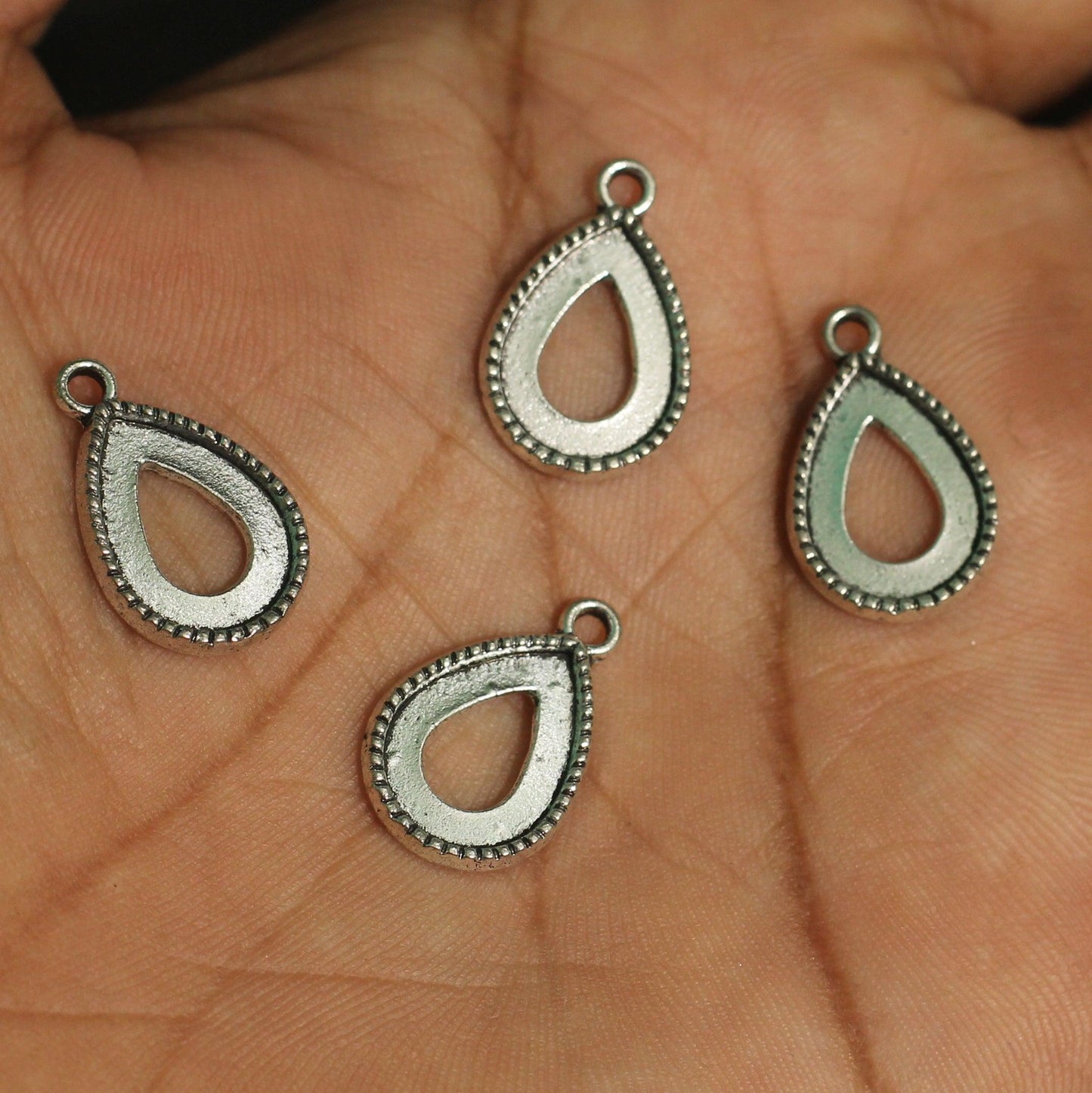 0.5 Inch Bezel Setting Pendant Base Frame - Silver / Drop / 20 Pcs [ Rs 6.25 / Piece ]