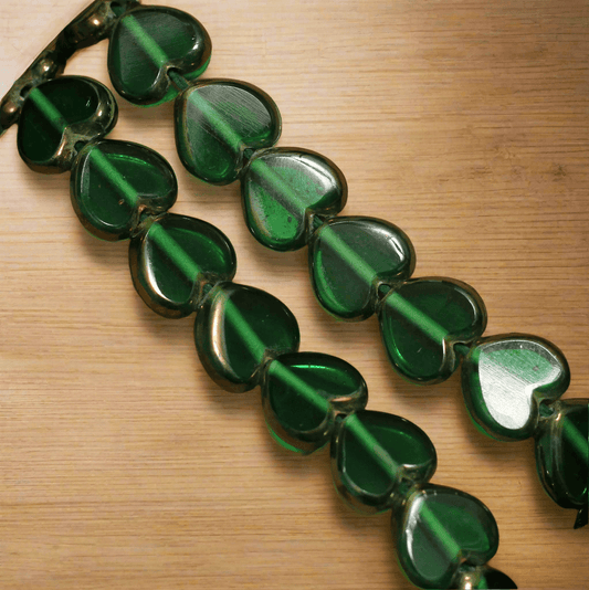1 String 13X10mm Window Metallic Lining Heart Beads - Green / Glass / Heart