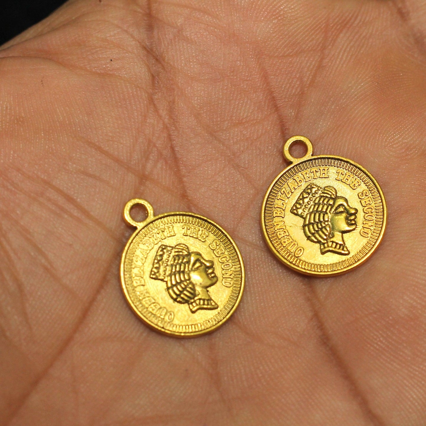 25 Pcs German Silver Coin Charms Golden 16mm - Golden / German Silver / Figures