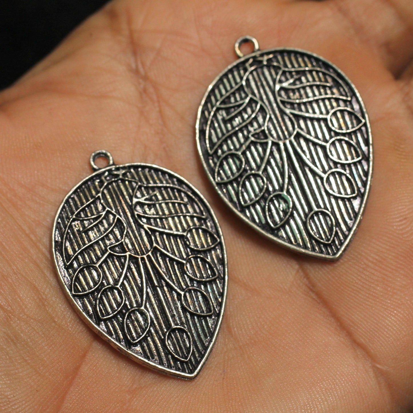 German Silver Leaf Charms 40x28mm - Silver / German Silver / 2 Pcs [ Rs 80 / Piece ]