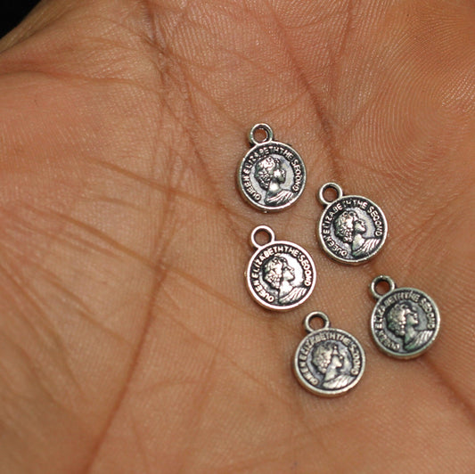 50 Pcs, 8mm German Silver Queen Elizabeth Charms - Silver / German Silver / Round