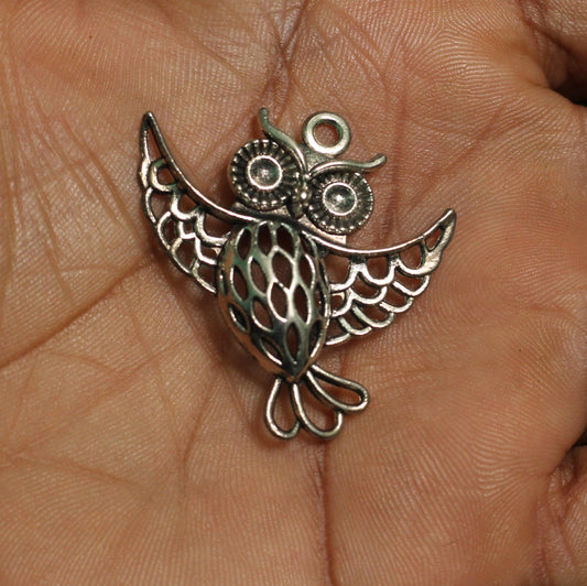 1 Pc, 1.5 Inches German Silver Pendants - Silver / German Silver