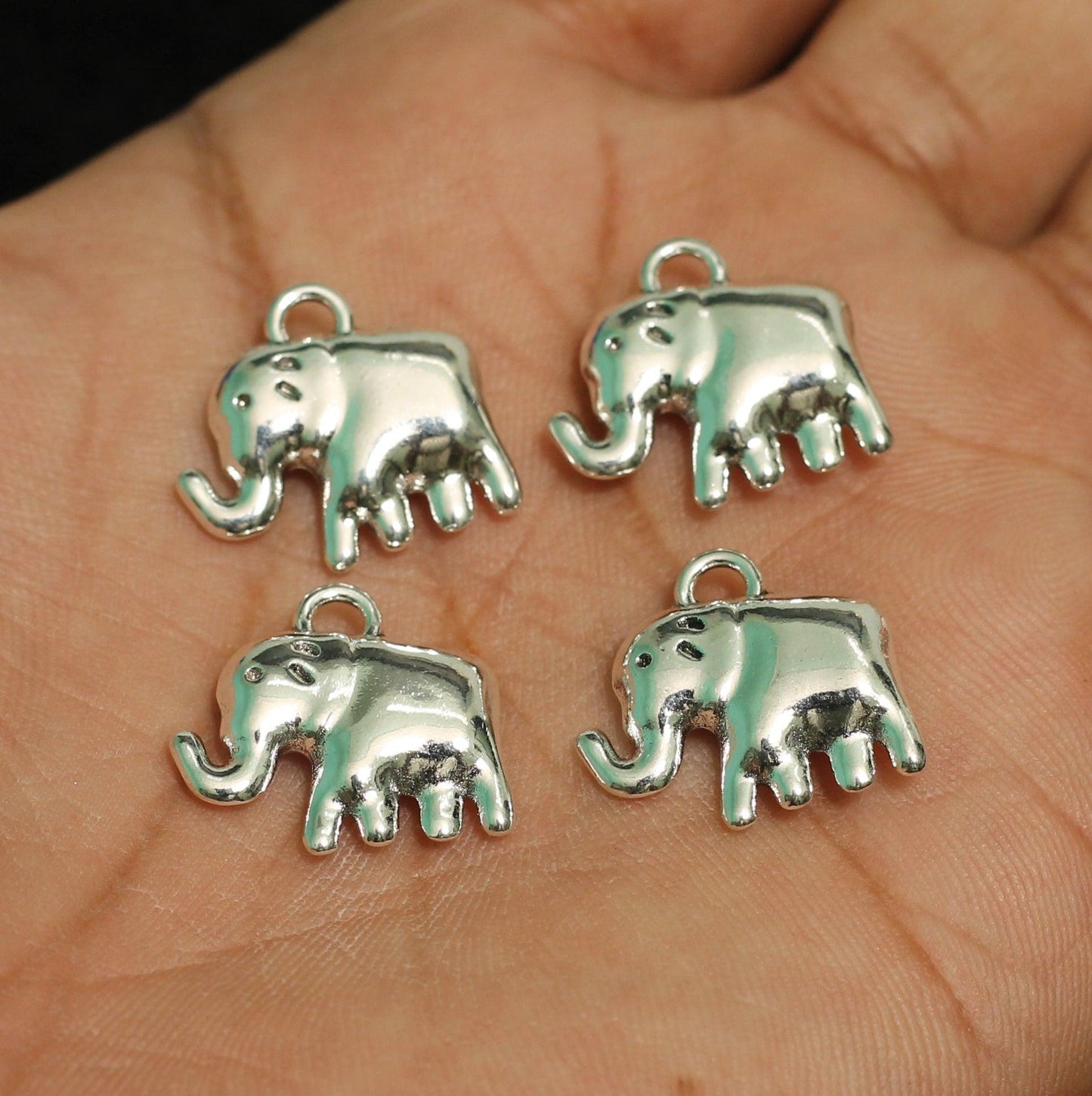 17x19mm German Silver Elephant Charms - Silver / German Silver / 10 Pcs