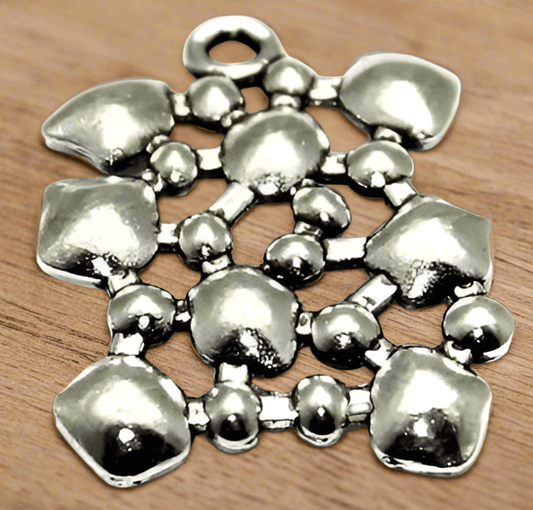 10 German Silver Pendant Charm 28x21mm - Silver / German Silver / Figures