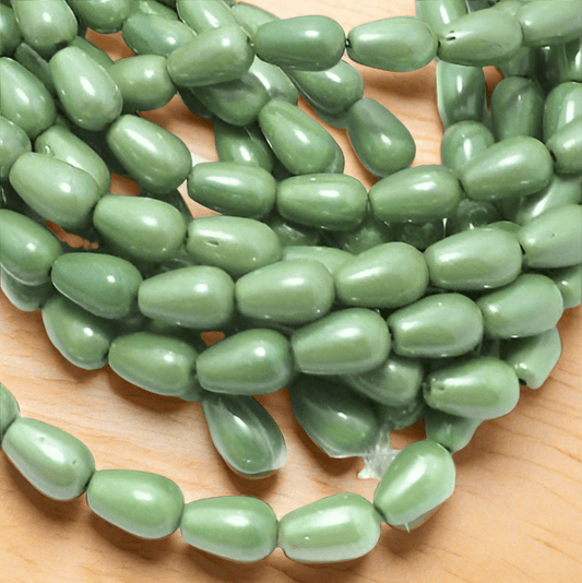 Glass Drop Beads Luster  13x8 mm - Green / Drop / 1 String
