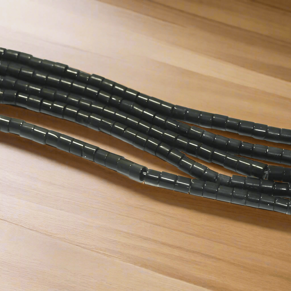 5 Strings, 4mm Plain Glass Beads Tyre - Black / Glass / Tyre