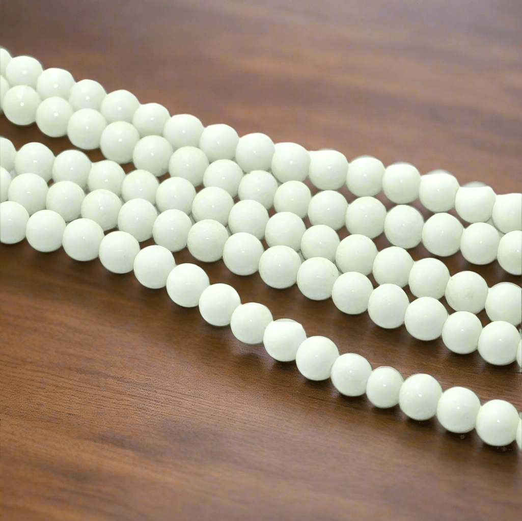 5 Strings, 8mm Plain Glass Beads Round - White / Glass / Round
