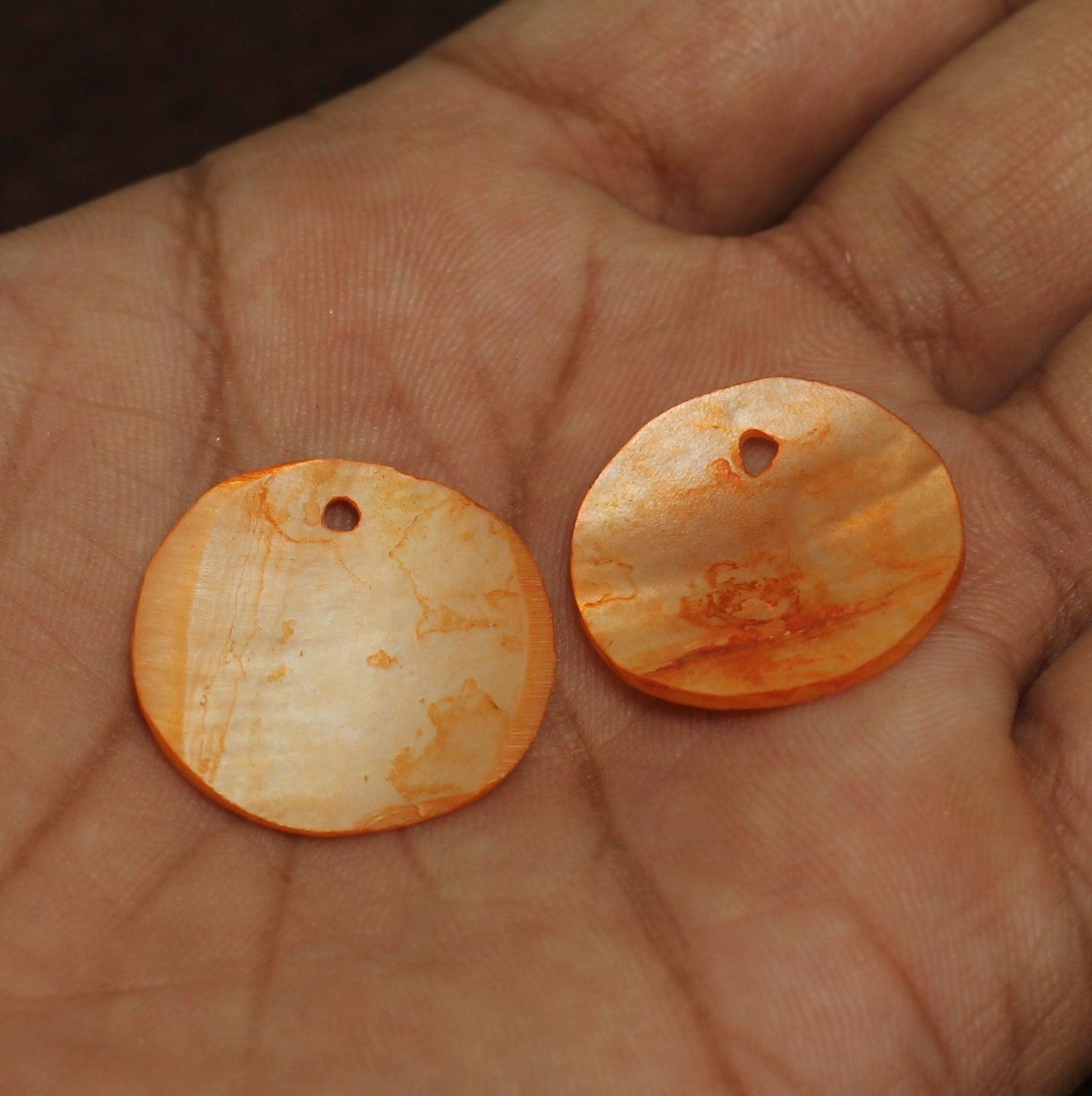 25 Pcs, 23mm Orange Single Hole Round Shell Beads - Orange / Shell