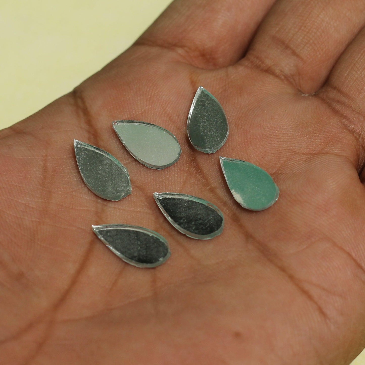 50 Gm Silk Thread Jewellery Making Glass Drop 16x8 MM - Glass / Drop