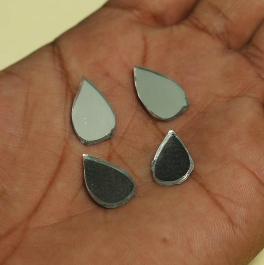 50 Gm Silk Thread Jewellery Making Glass Drop 20x11 MM - Glass / Drop