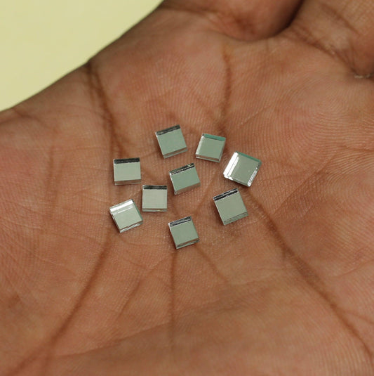 50 Gm Silk Thread Jewellery Making Glass Square 5x5 MM - Glass / Square