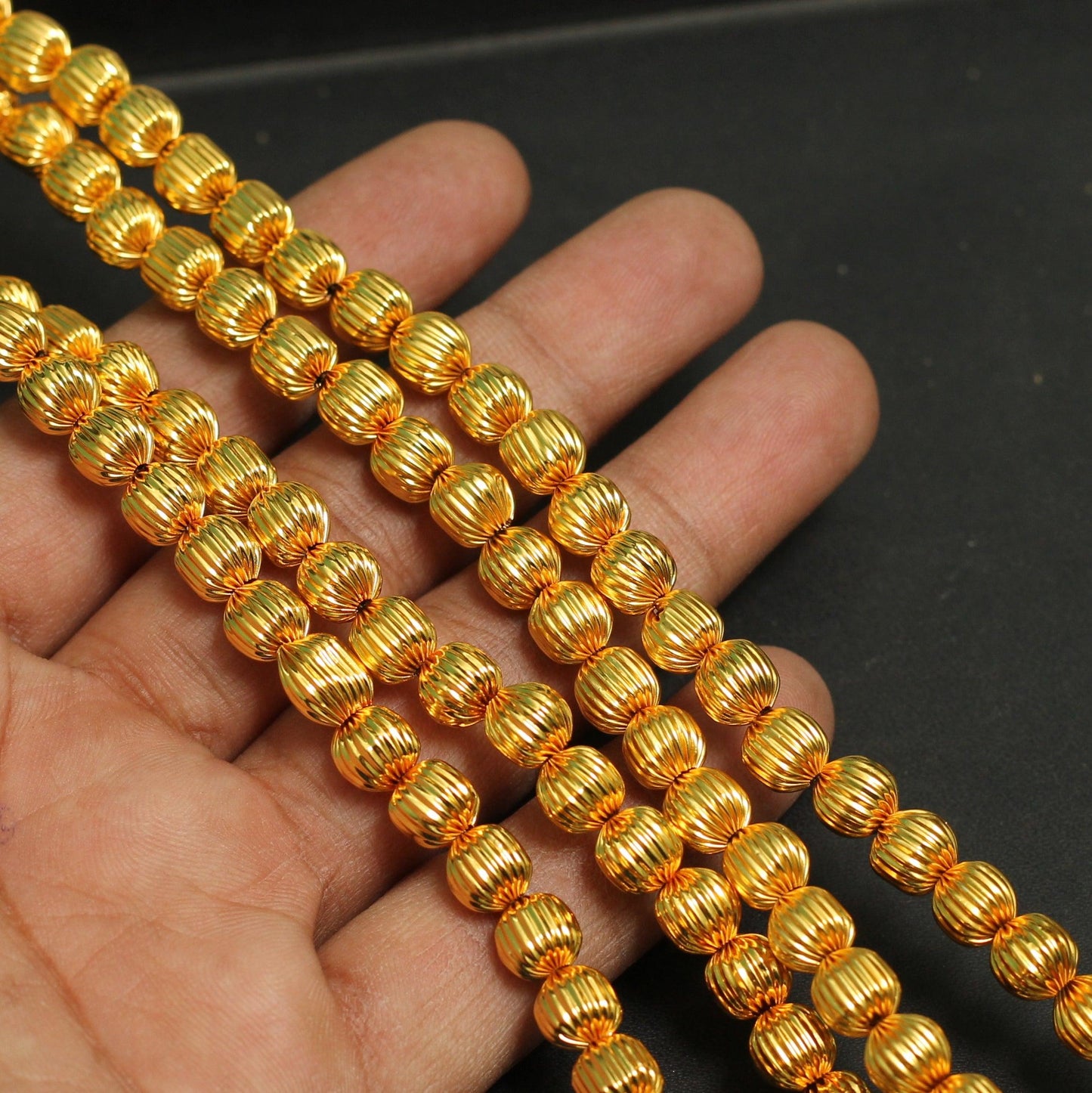 Brass Kharbuja Gold Beads - Golden / 8mm / 1 String