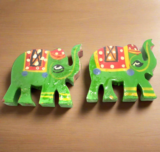 10 Pcs, Wooden Colored Elephant Beads - Green / Wood / Figures