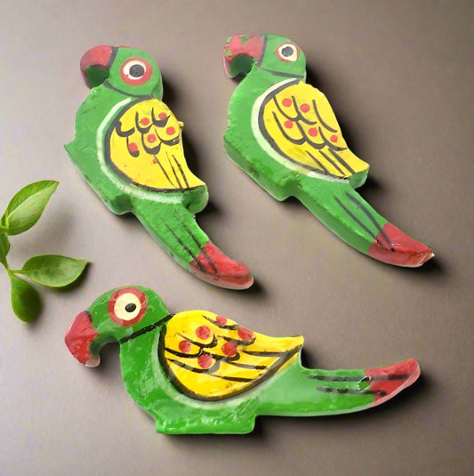 10 Pcs, Wooden Colored Parrot Beads Green - Green / Wood / Figures