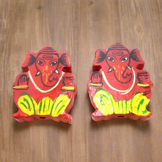 10 Pcs, Wooden Colored Lord Ganesha Beads - Red / Wood / Figures