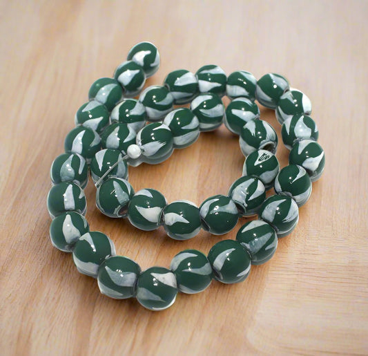35+ Hand Printed Wooden Round Beads White And Green 12mm - White / Wood / Round