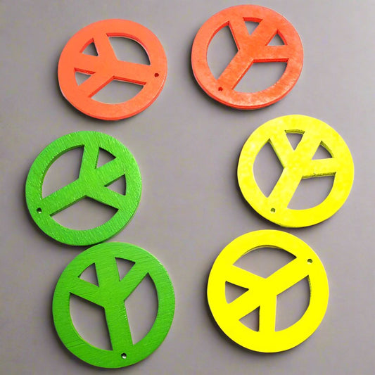 40 Wooden Round Pendants and Charms Assorted 35mm - MultiColor / Wood / Round