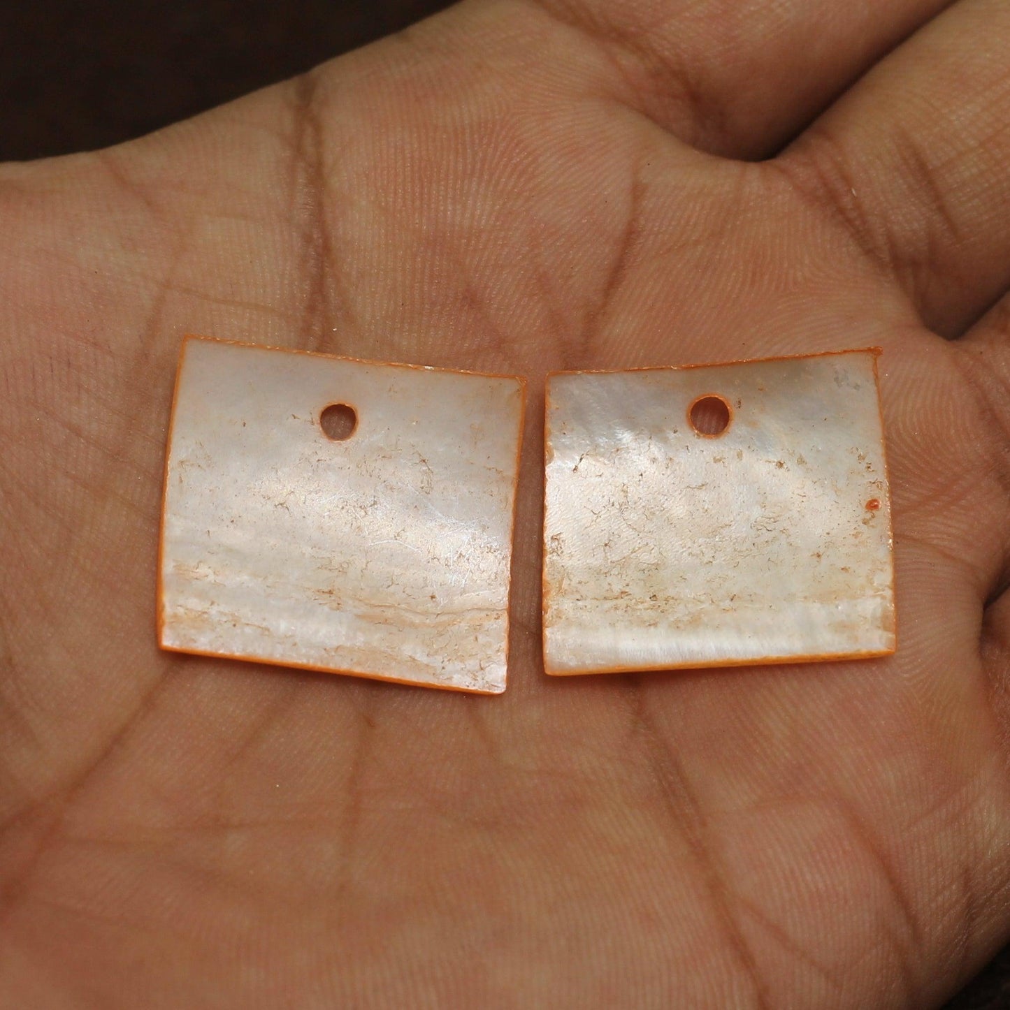 25 Pcs, 25x22mm Orange Single Hole Square Shell Beads - Orange / Shell